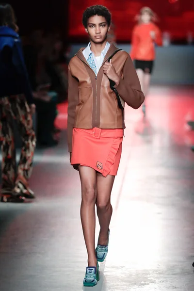 Look 20